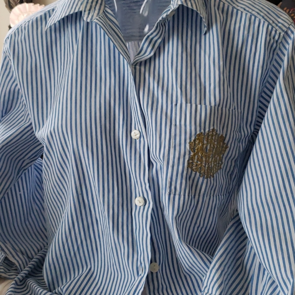 Blouse - Picture 2 of 9
